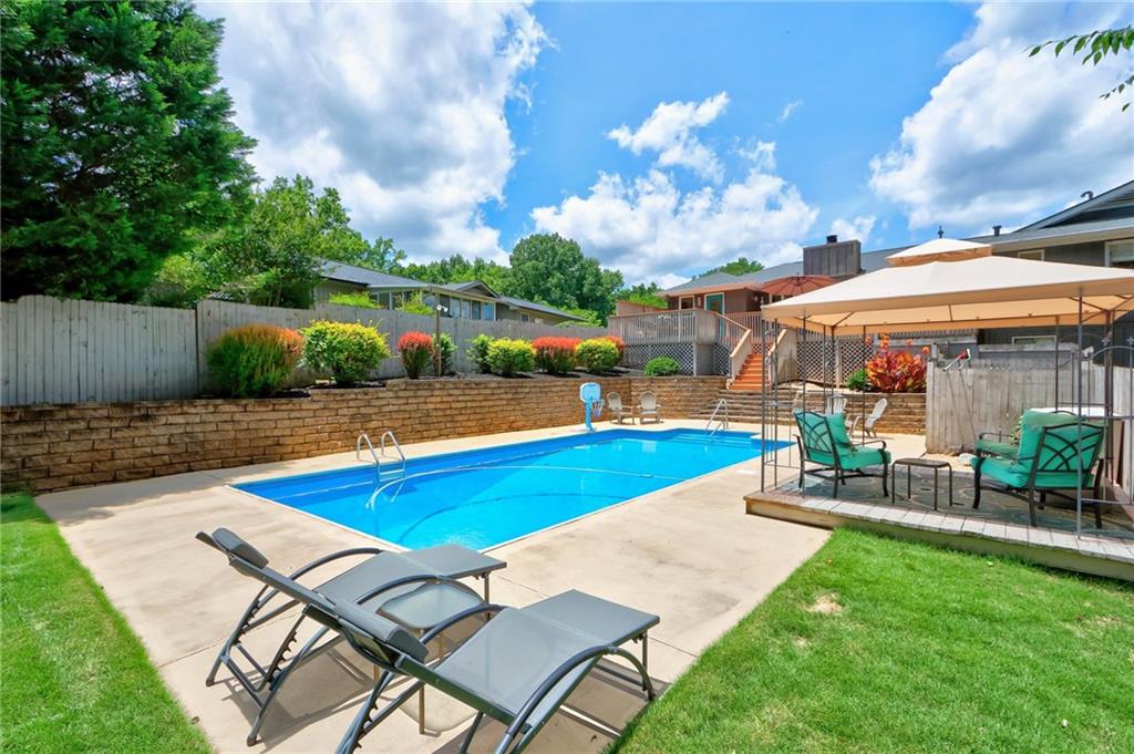 756 Hillwood Drive
