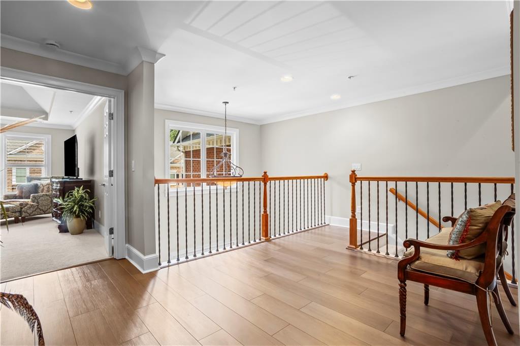 2424 Loxford Lane