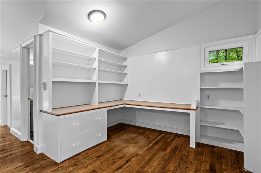 172 Carriage Trace