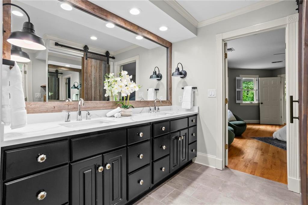 172 Carriage Trace