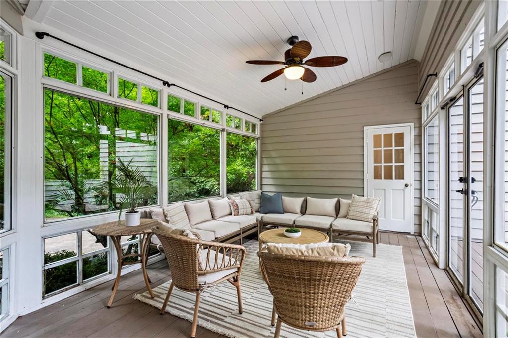 172 Carriage Trace