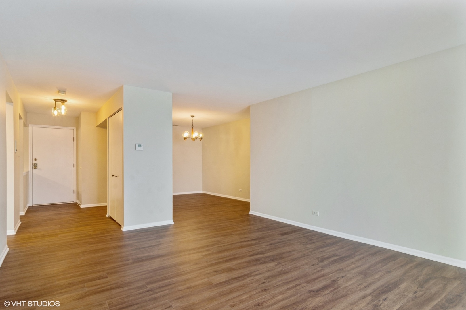 1200 W Northwest Highway Unit: 308