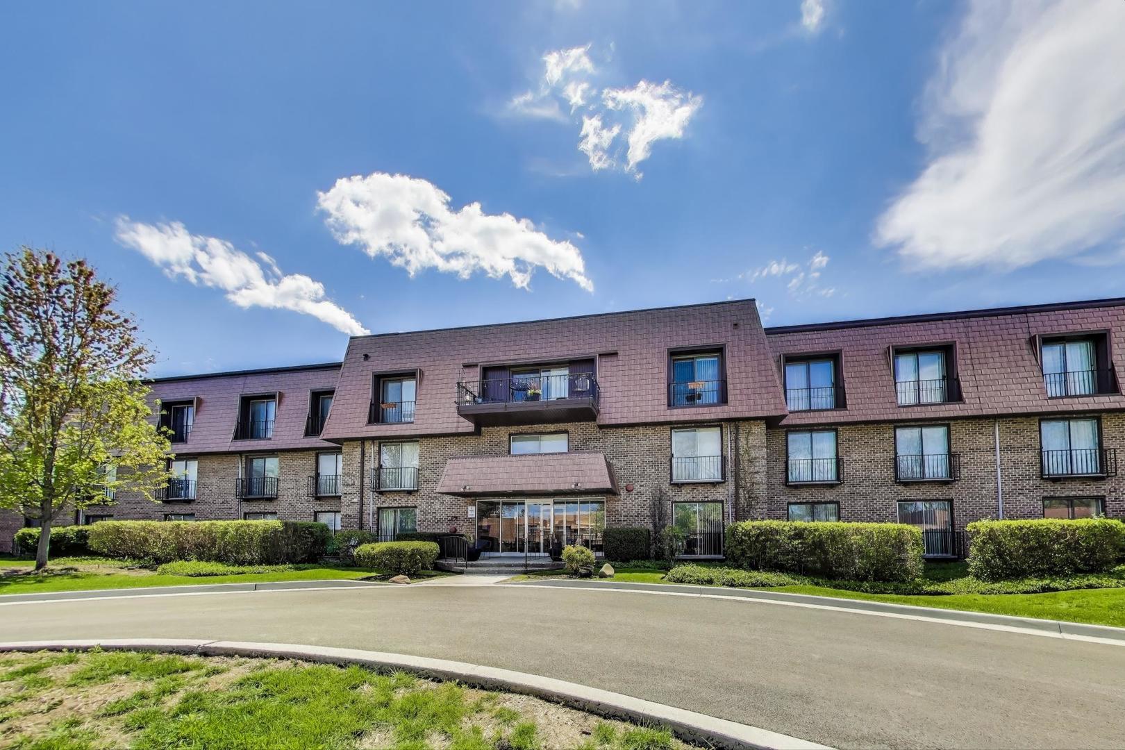 3950 Dundee Road Unit: 210