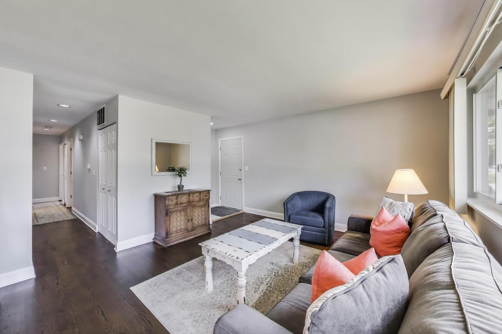 410 W Maude Avenue