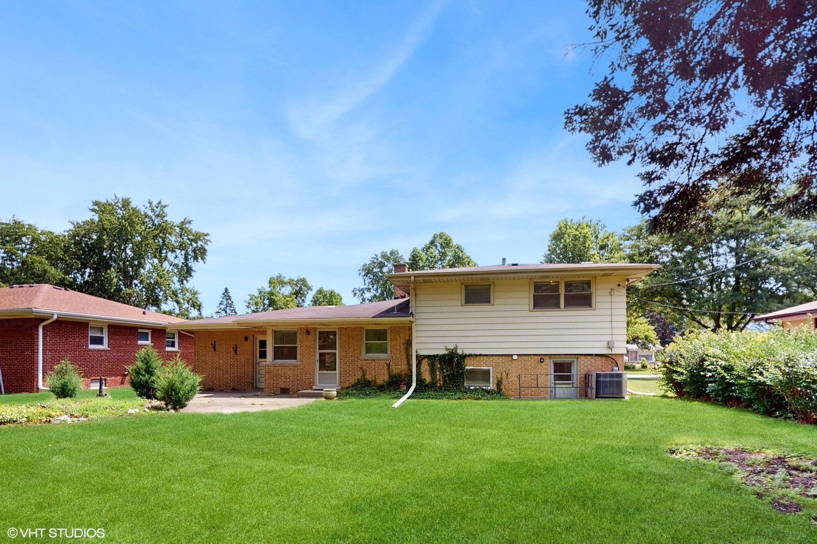 730 N Wilshire Lane