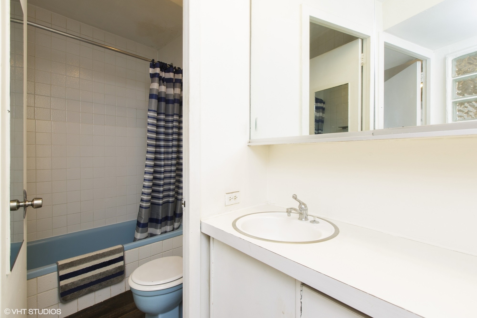 300 N State Street Unit: 3228