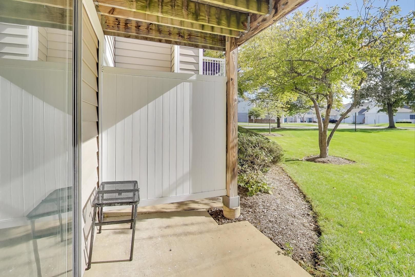 609 Hanover Court Unit: X-1