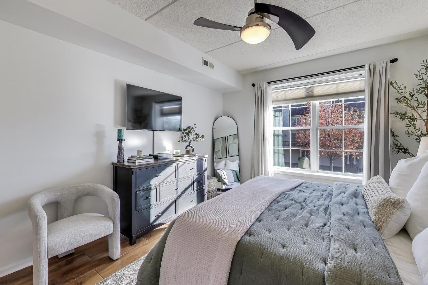 50 S Greeley Street Unit: 204