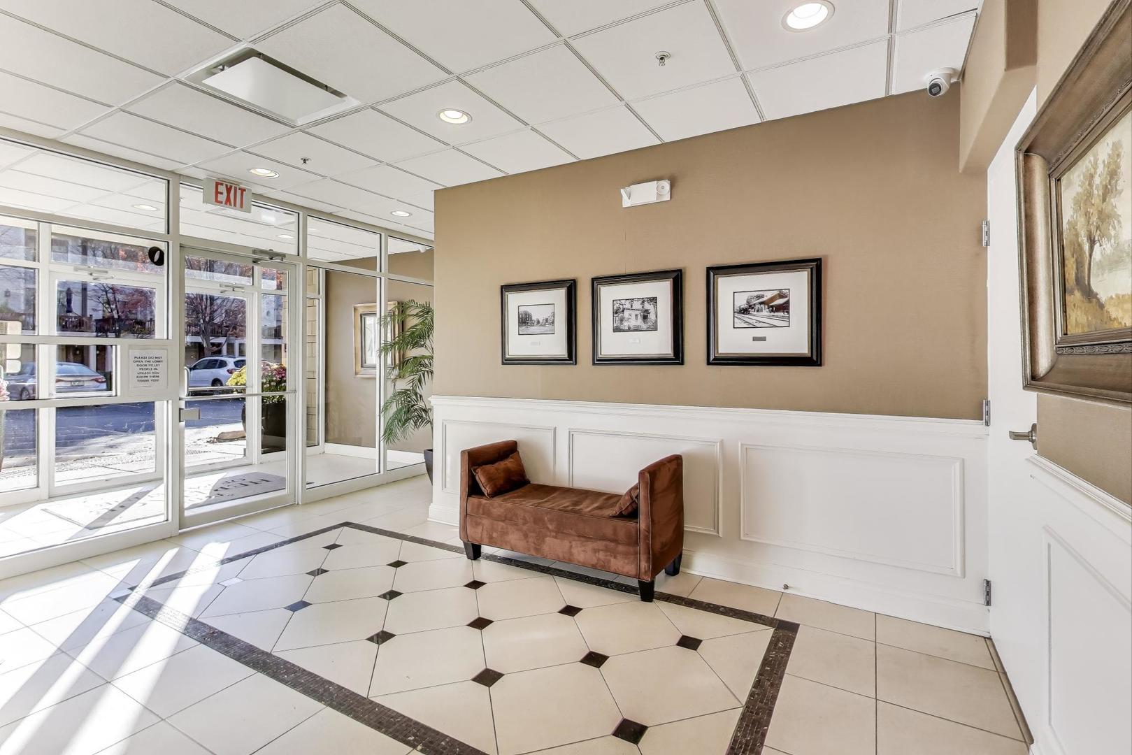 50 S Greeley Street Unit: 204