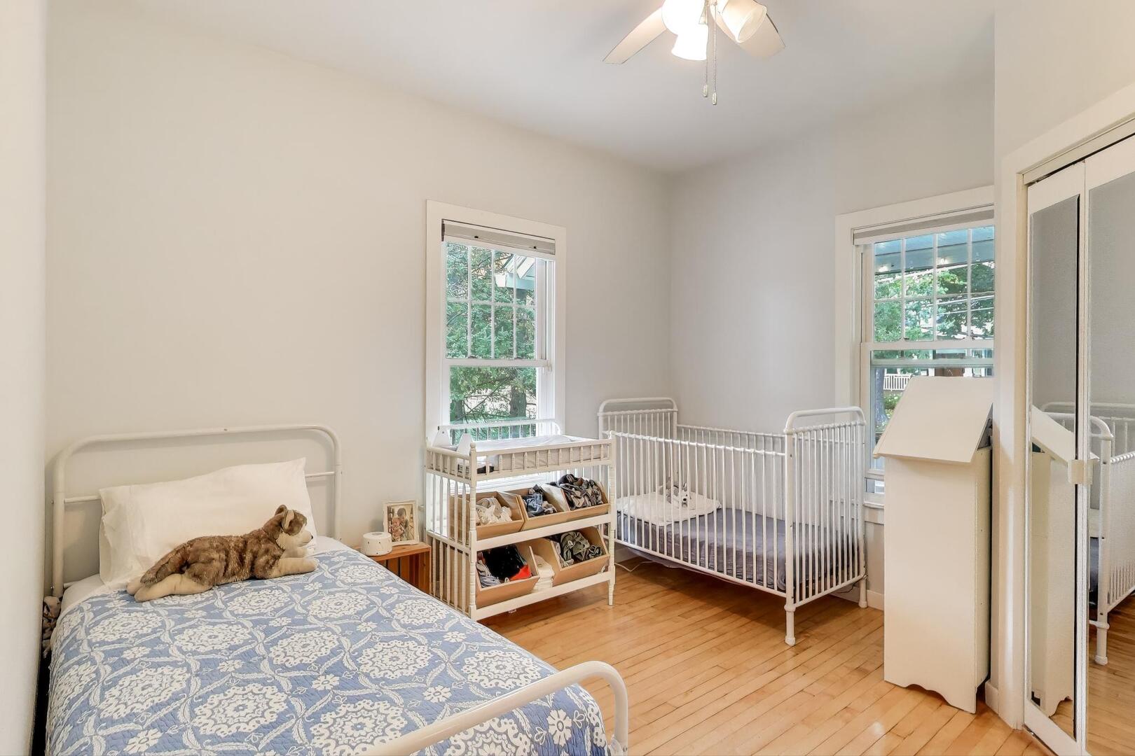 121 W Fremont Street