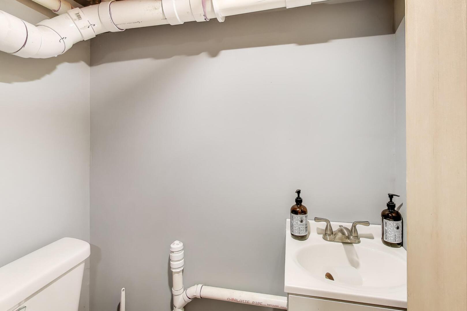 121 W Fremont Street