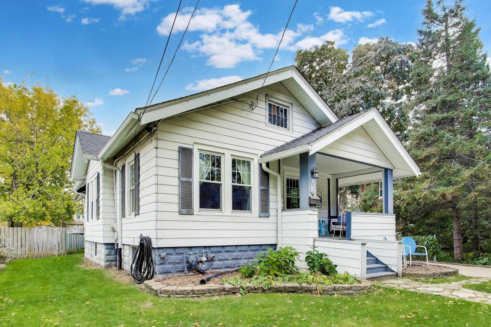 121 W Fremont Street