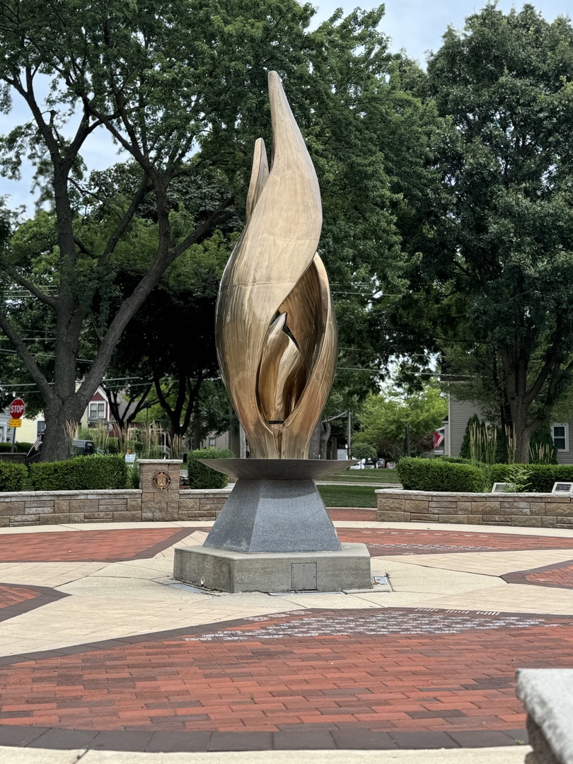 121 W Fremont Street