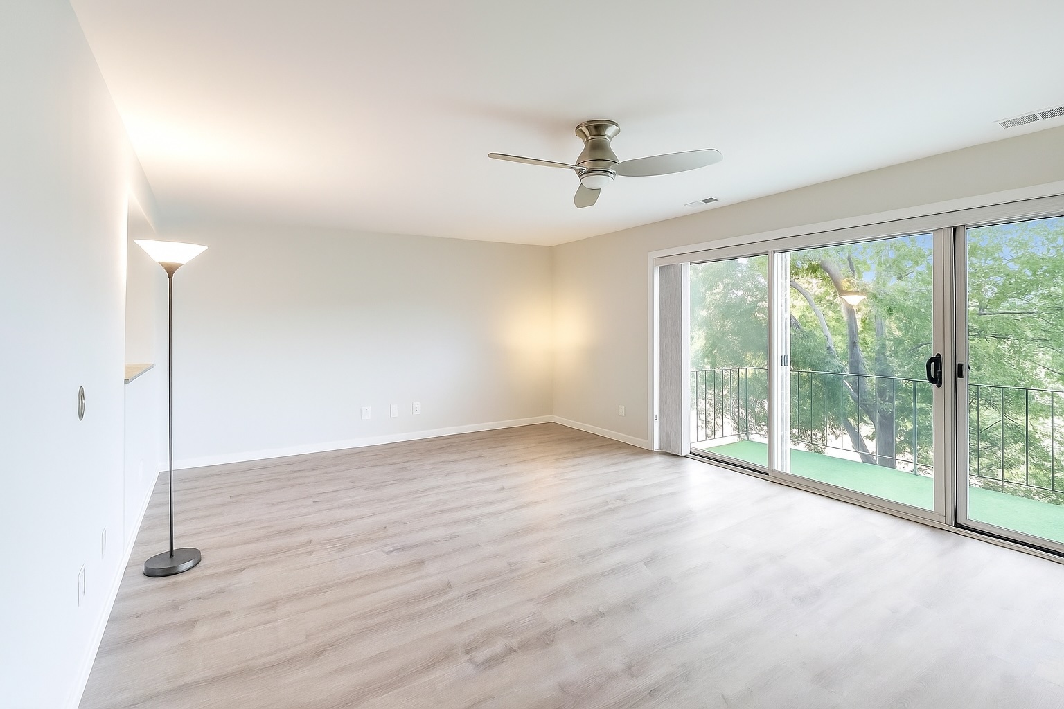 1025 S Fernandez Avenue Unit: 3B