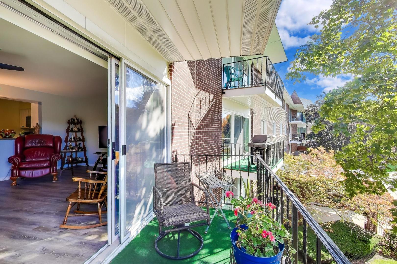 1025 S Fernandez Avenue Unit: 3B