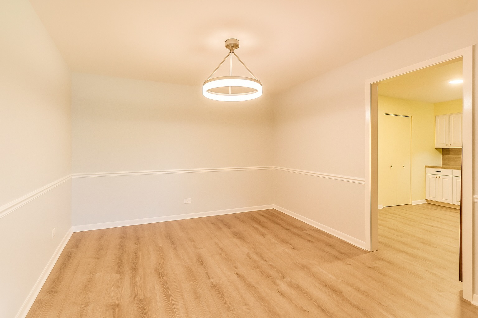 1025 S Fernandez Avenue Unit: 3B