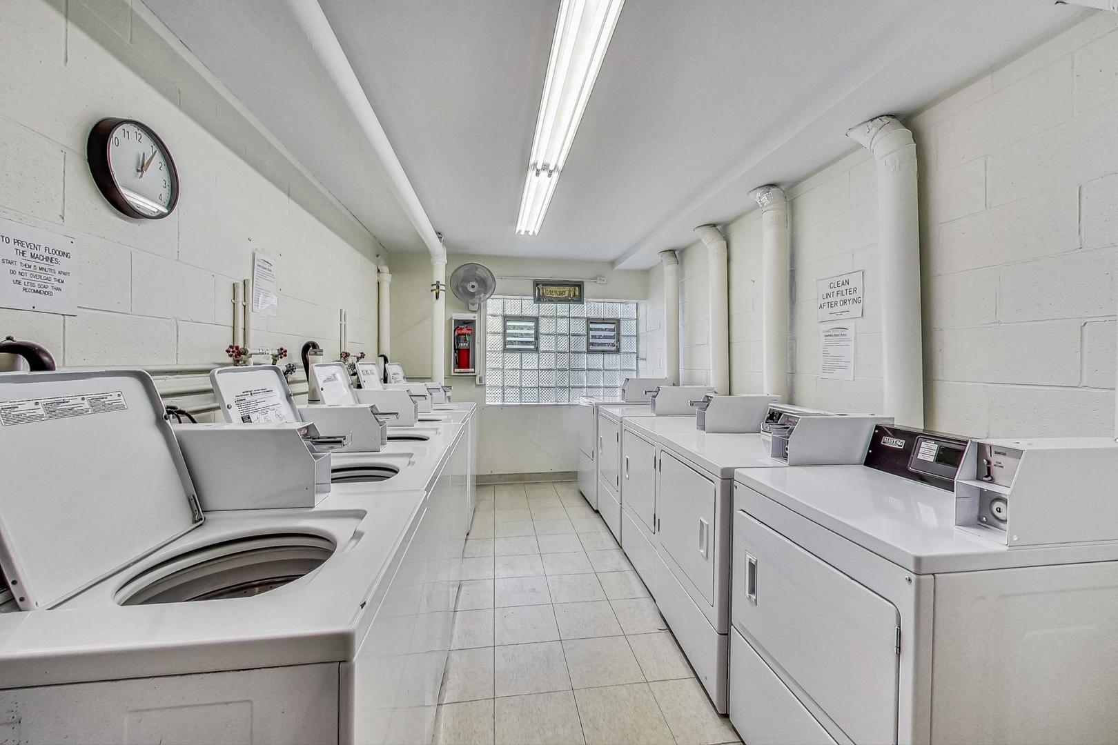 1025 S Fernandez Avenue Unit: 3B