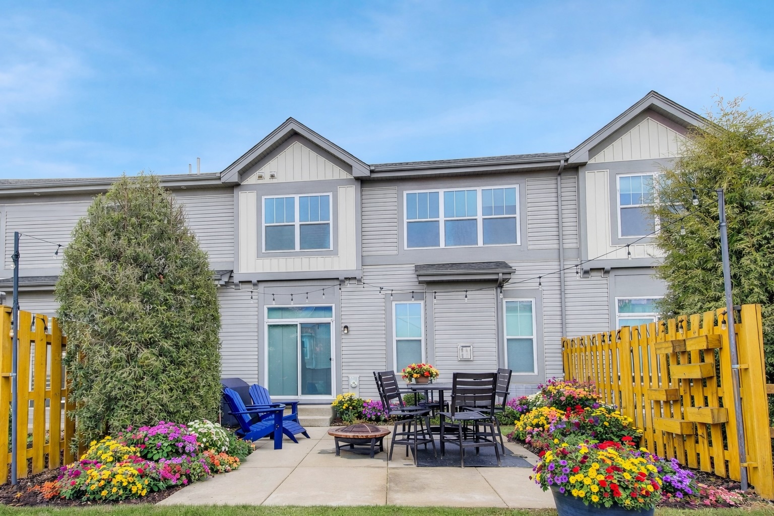 3223 N Heritage Lane