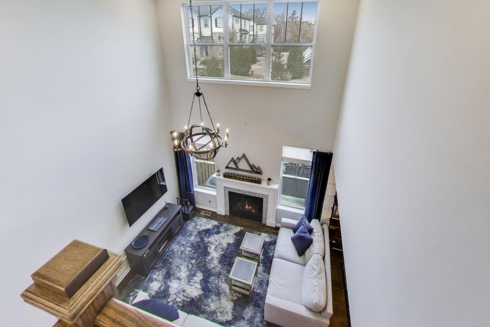 3223 N Heritage Lane