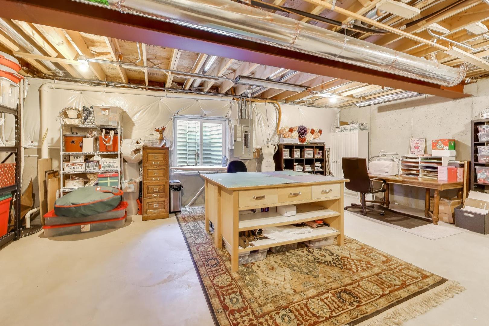 3223 N Heritage Lane