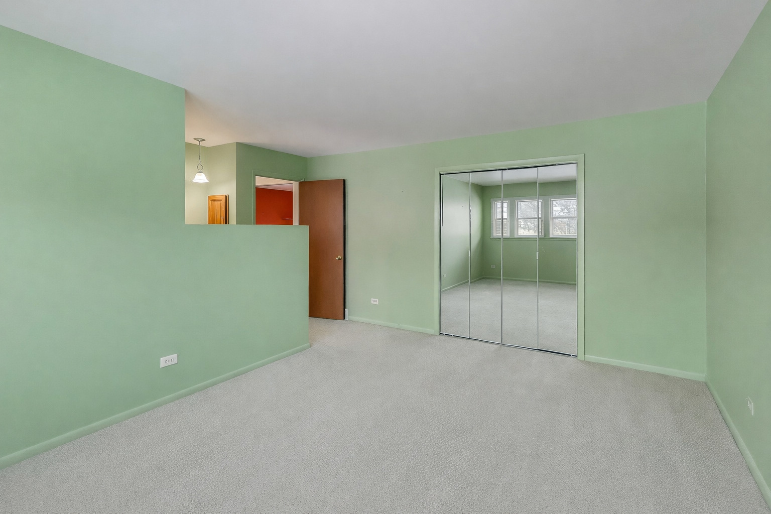 2011 E Robinhood Lane