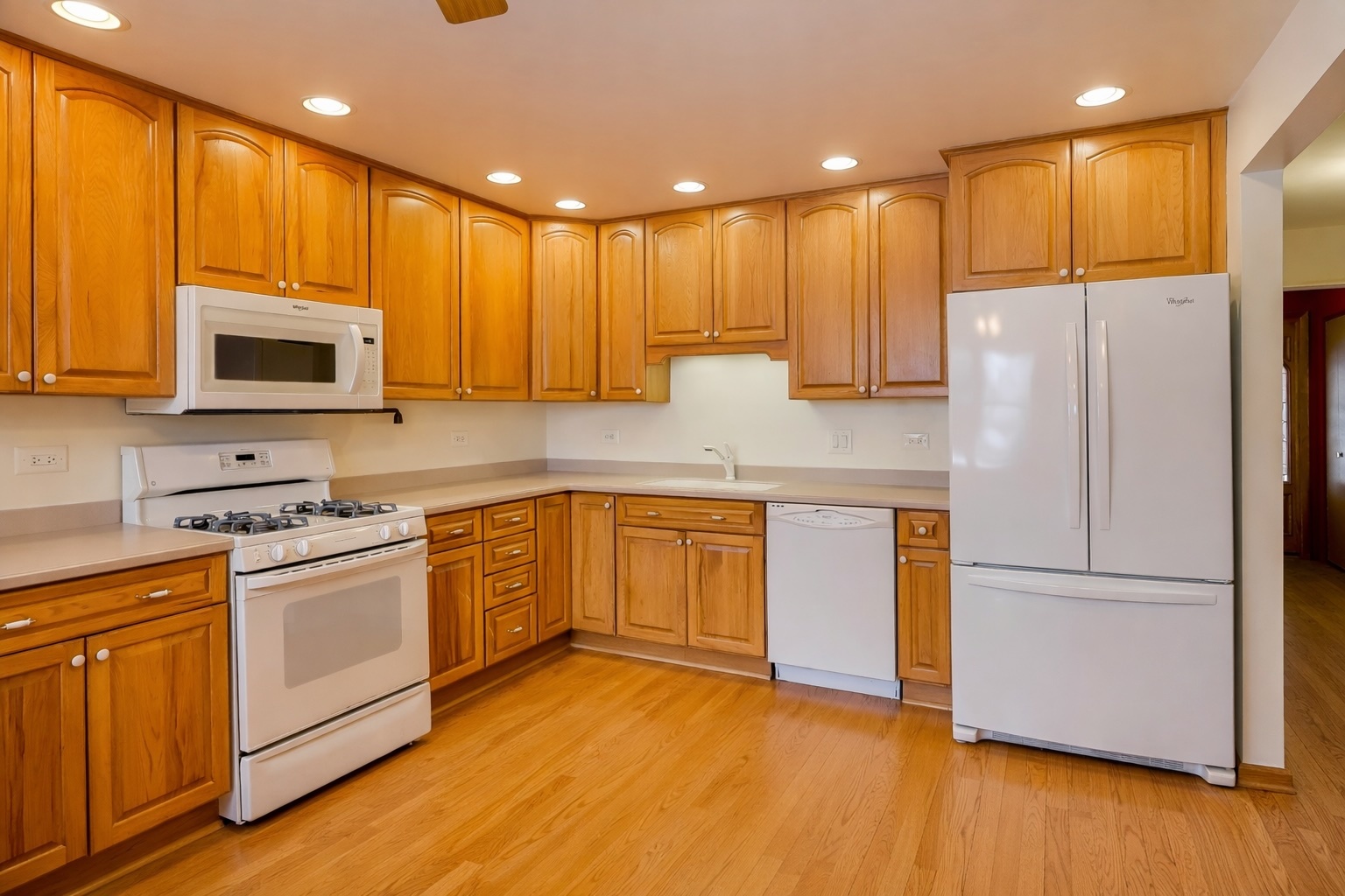 2011 E Robinhood Lane