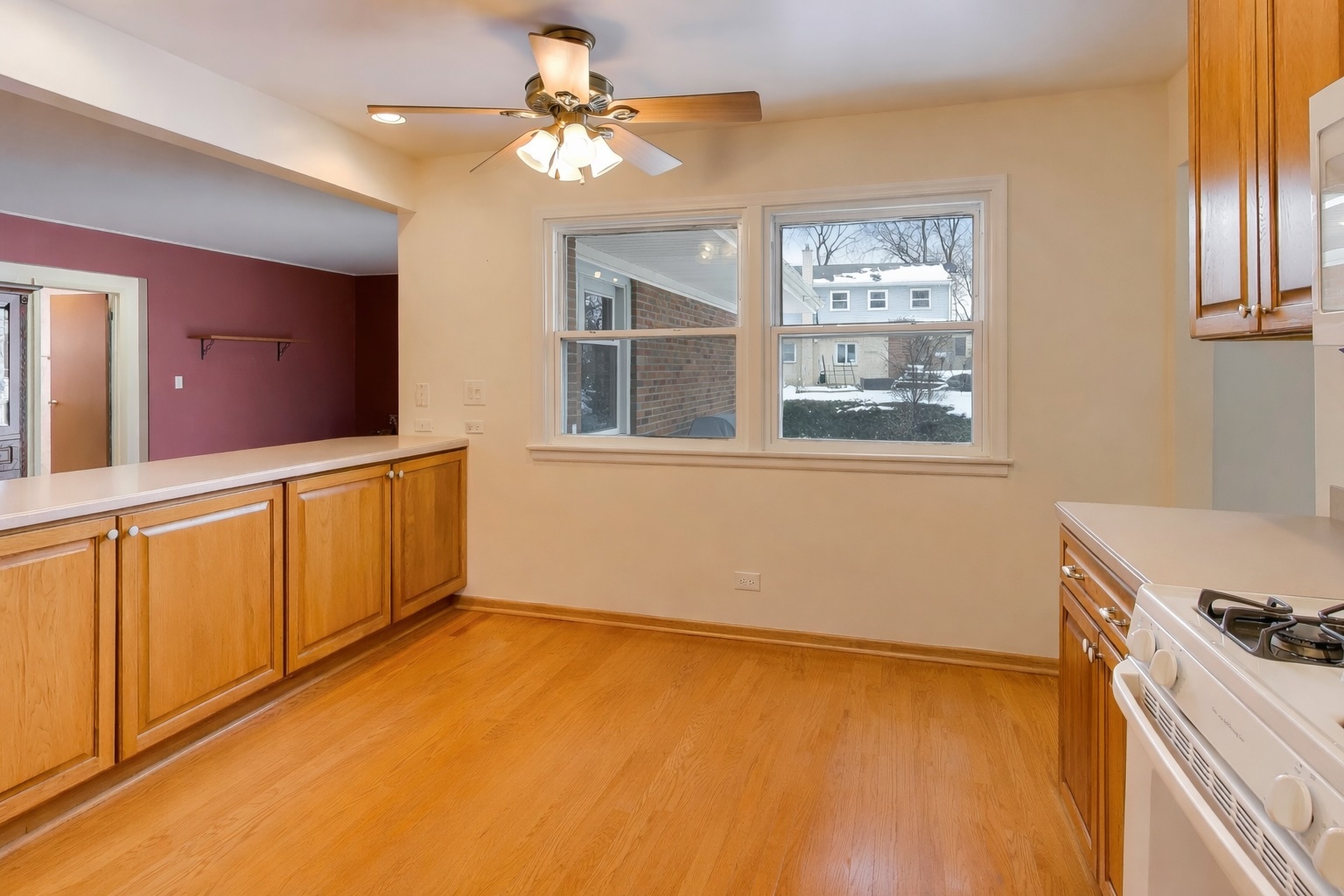 2011 E Robinhood Lane