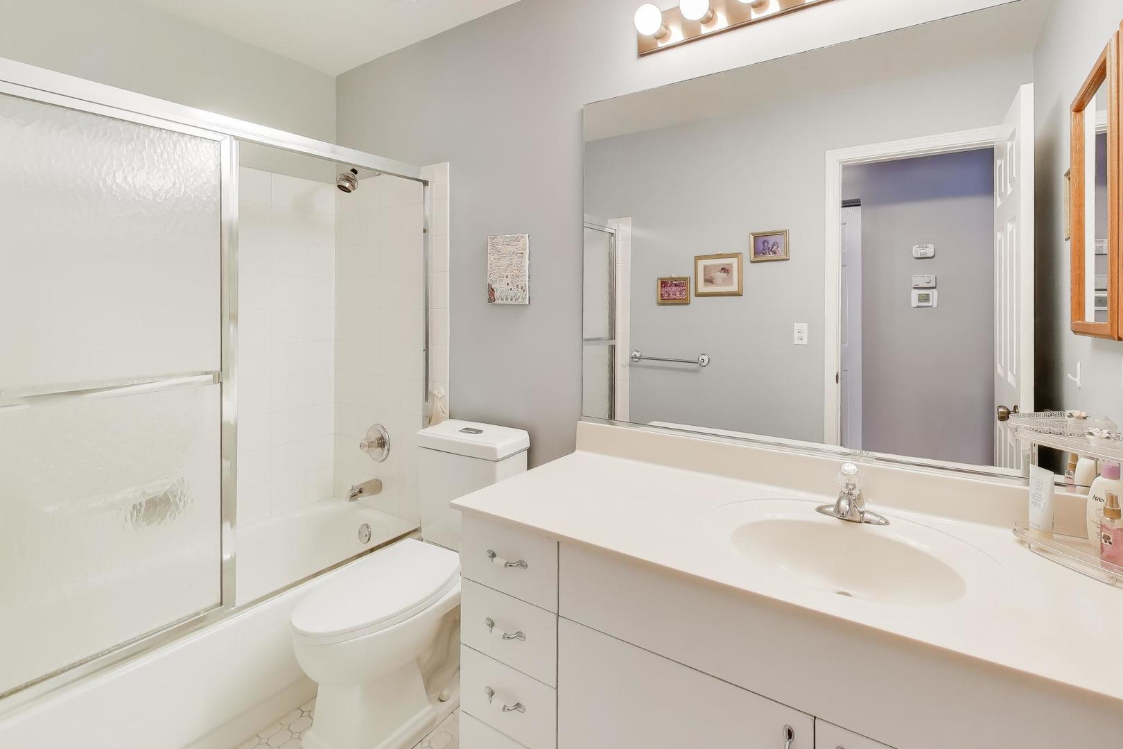 1403 Clove Court Unit: B