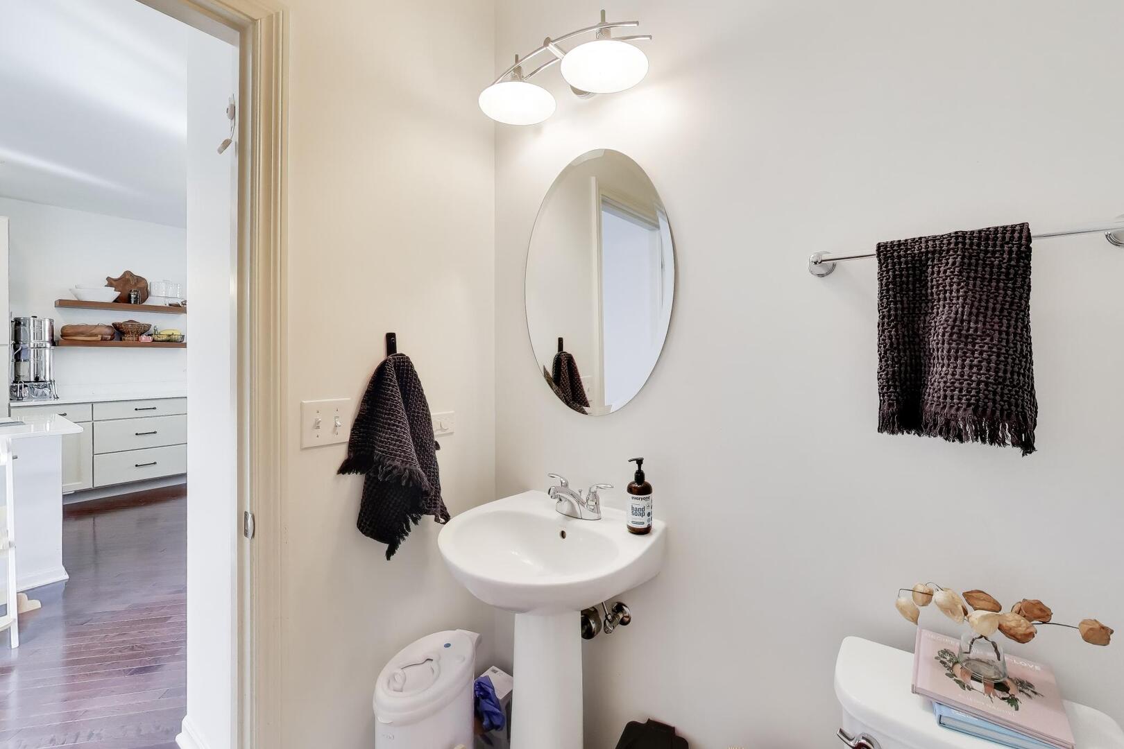 303 S Northwest Highway Unit: 2