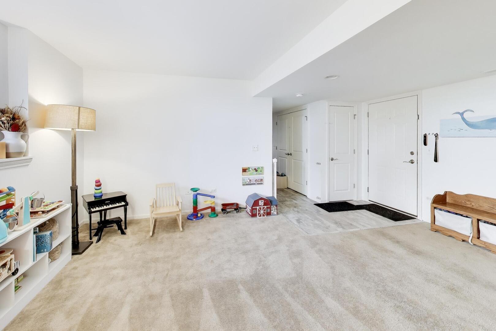 303 S Northwest Highway Unit: 2