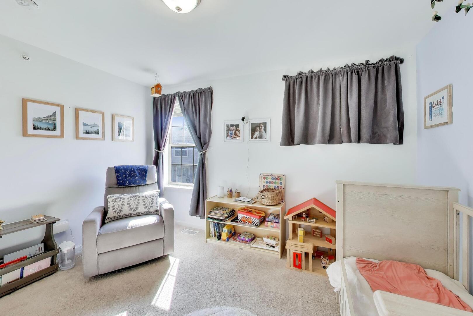 303 S Northwest Highway Unit: 2