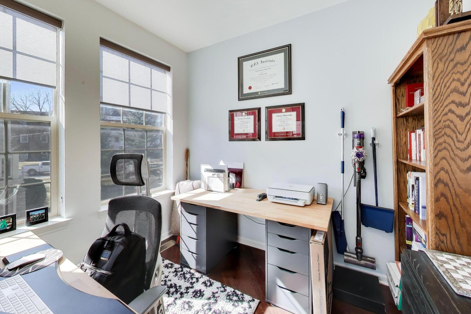 303 S Northwest Highway Unit: 2