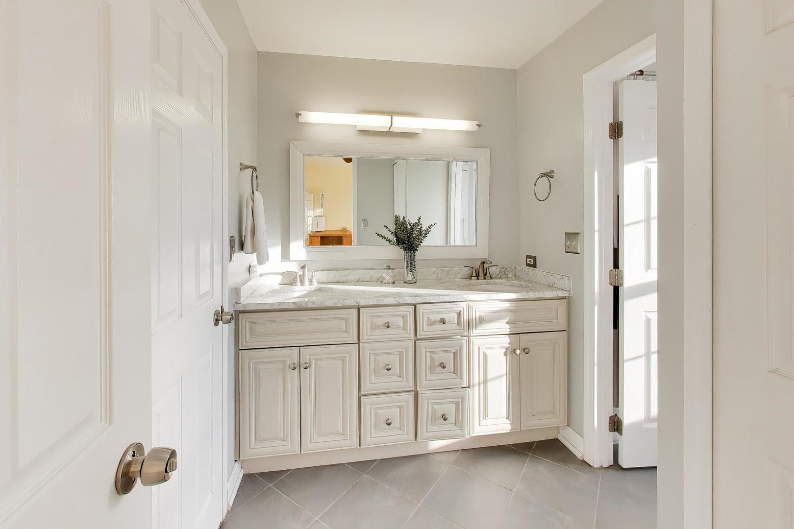 1422 Welland Court Unit: 1422