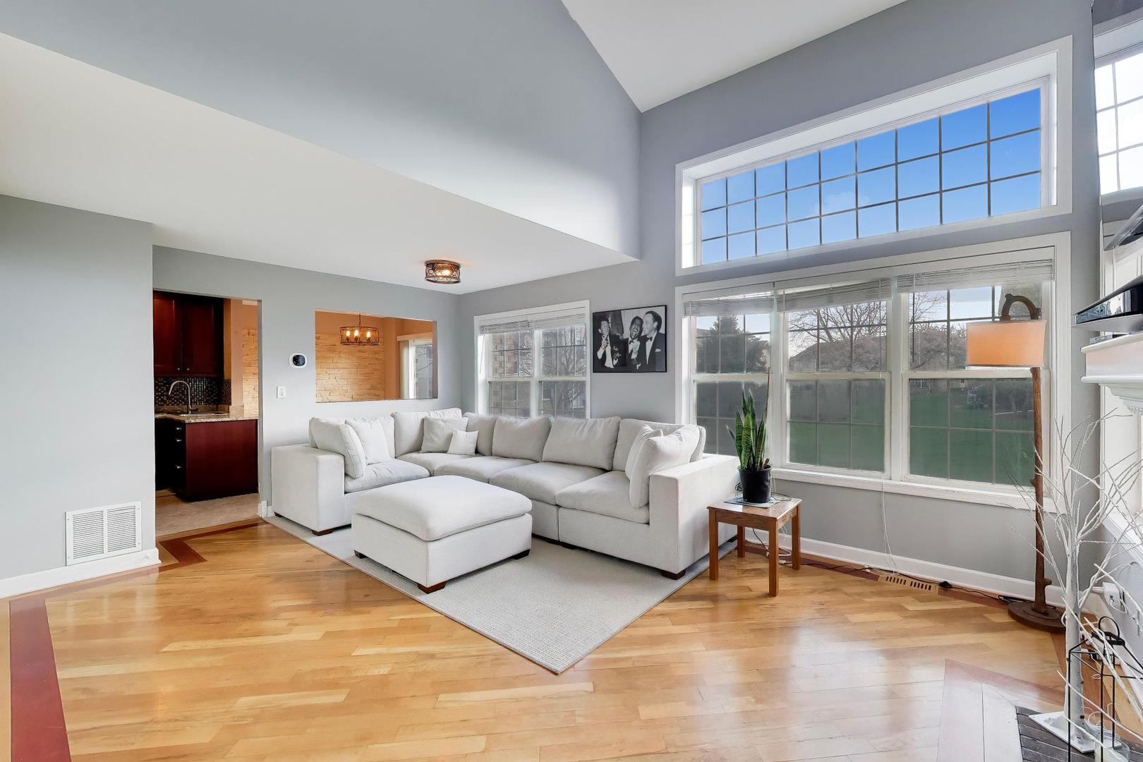 1422 Welland Court Unit: 1422