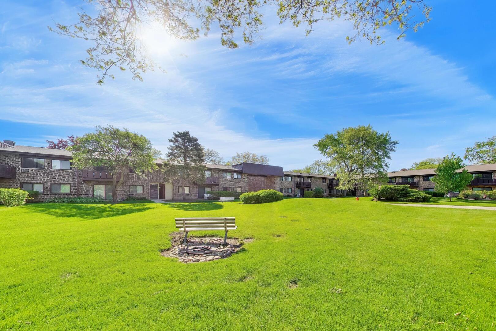2640 N Windsor Drive Unit: 103
