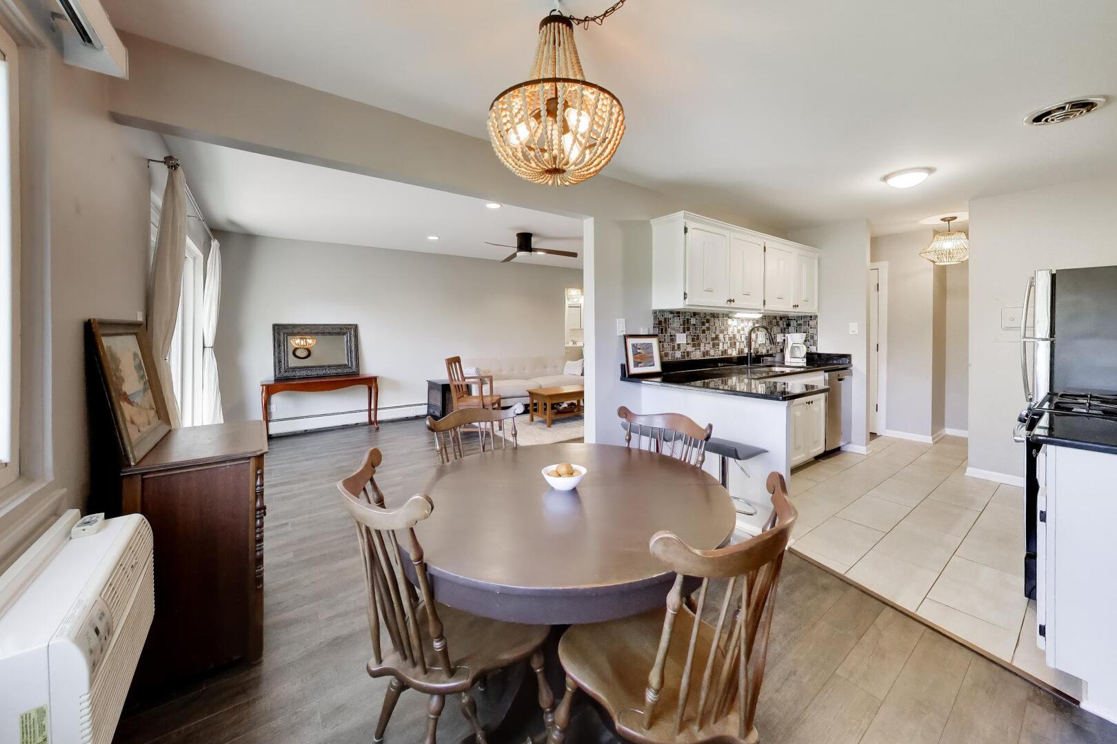 2640 N Windsor Drive Unit: 103
