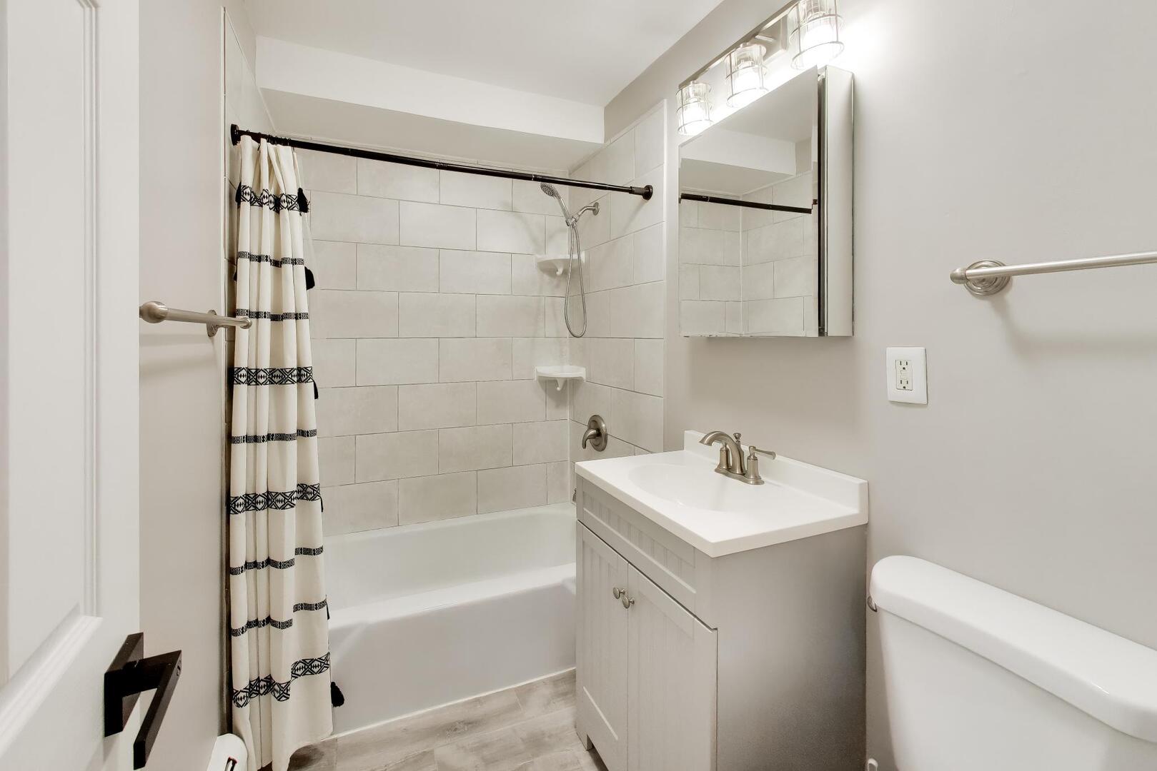 2640 N Windsor Drive Unit: 103