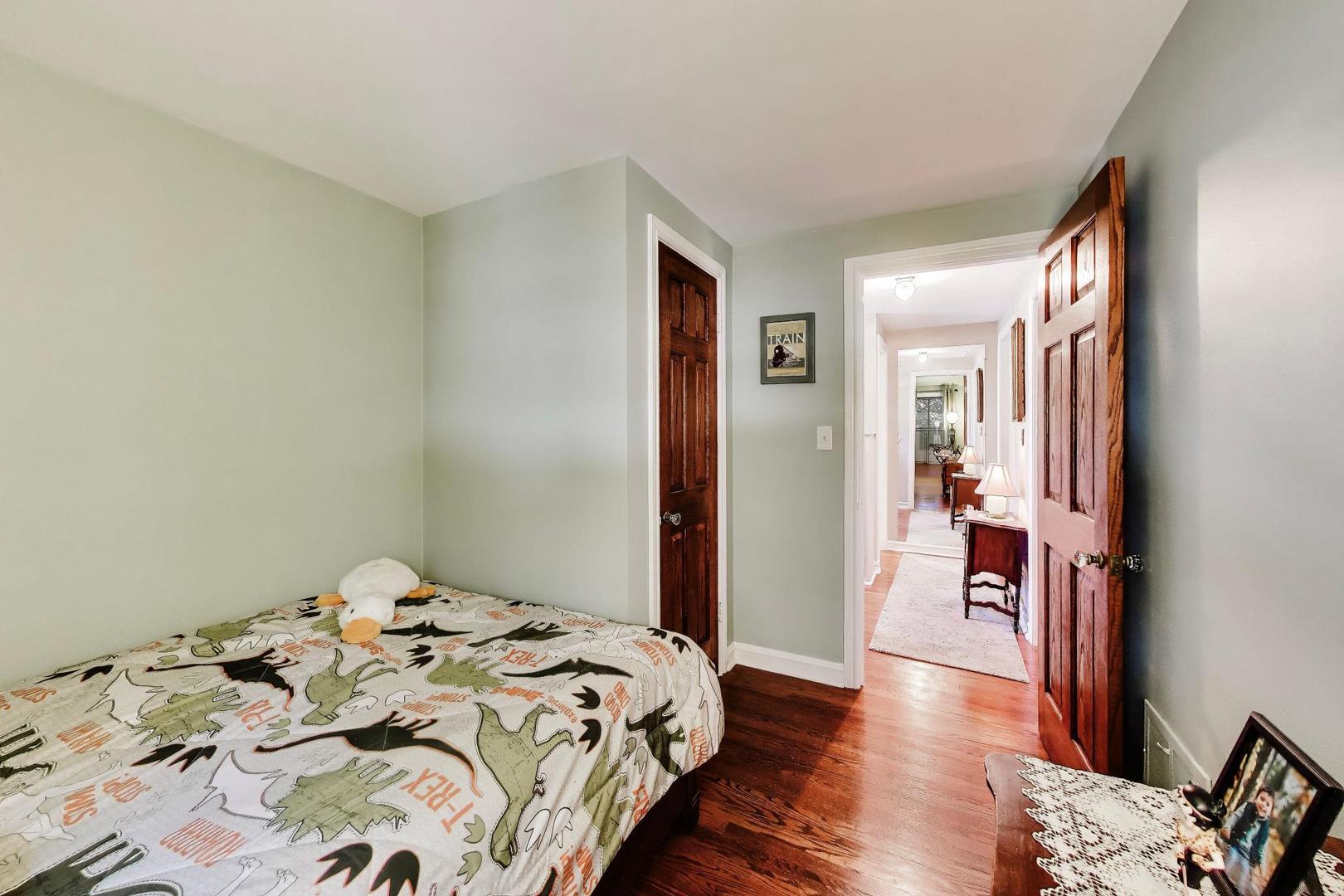 623 S Arlington Heights Road