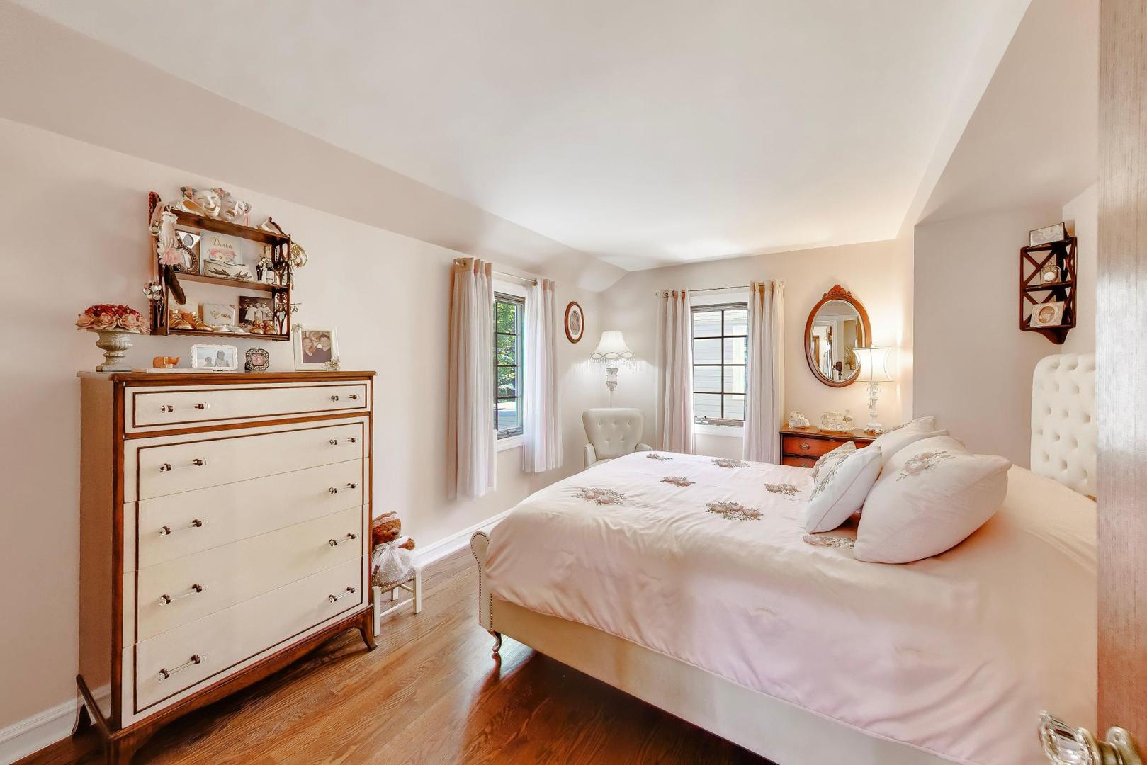623 S Arlington Heights Road