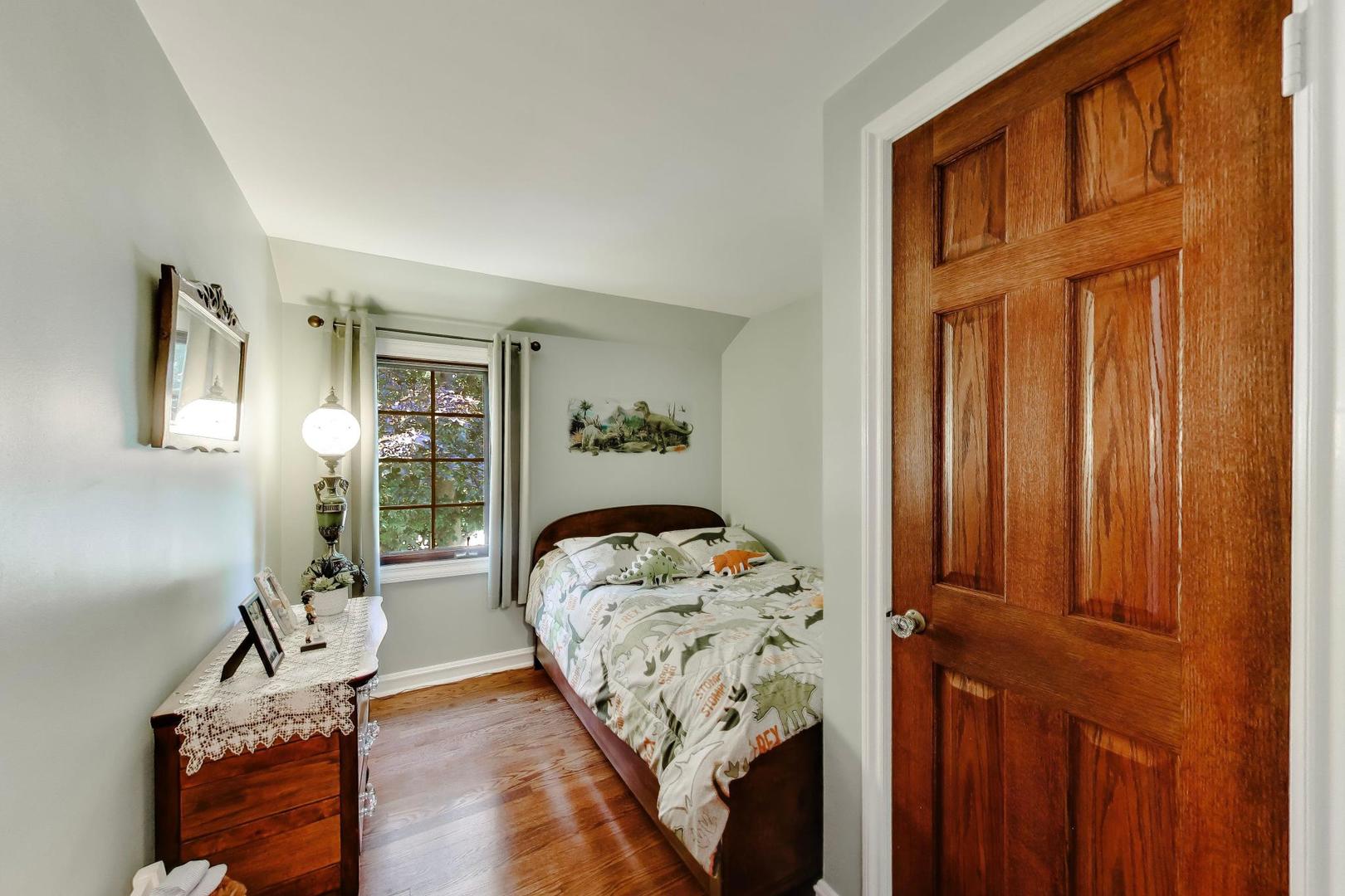 623 S Arlington Heights Road