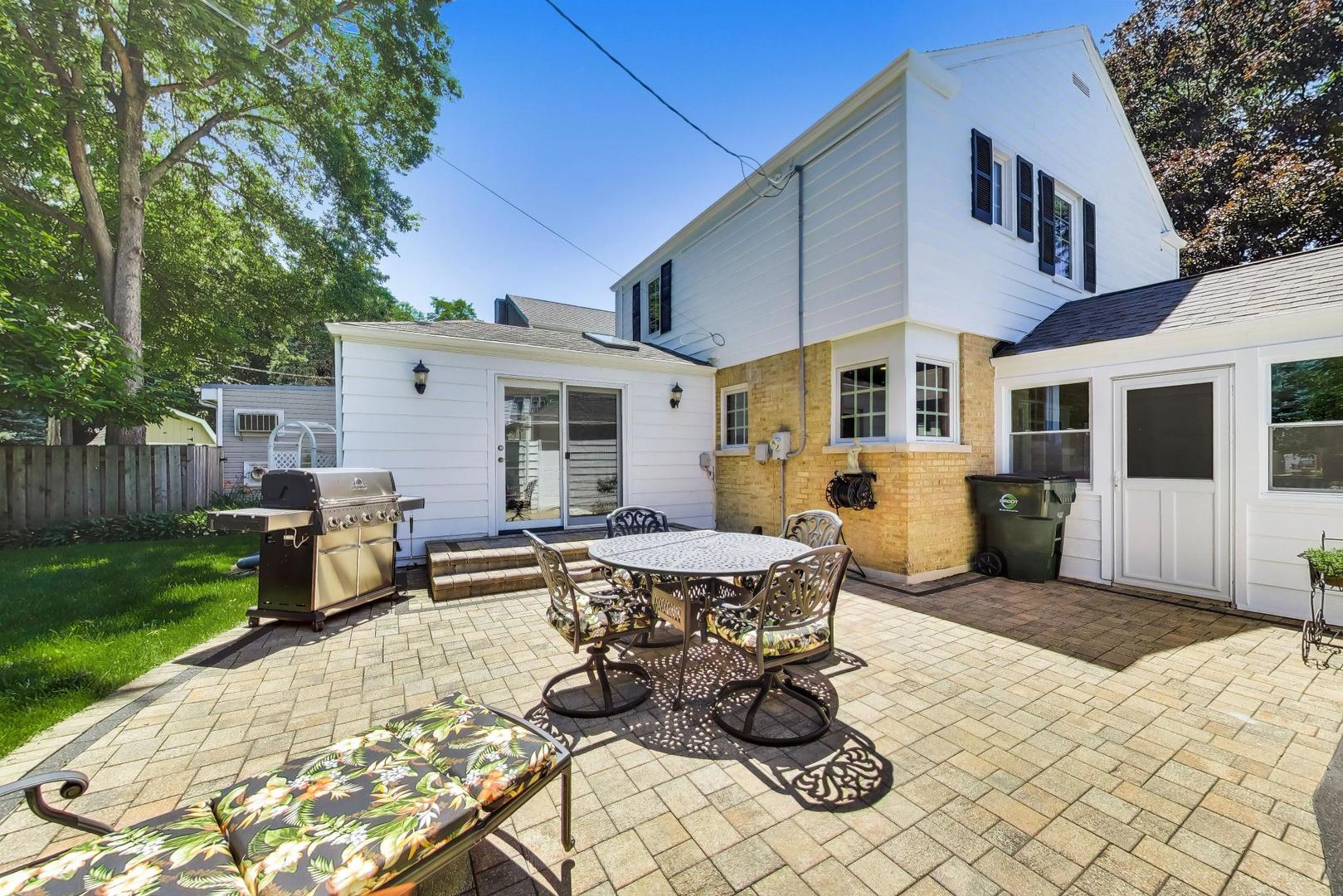 623 S Arlington Heights Road