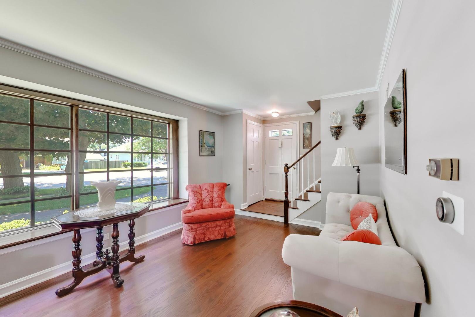 623 S Arlington Heights Road