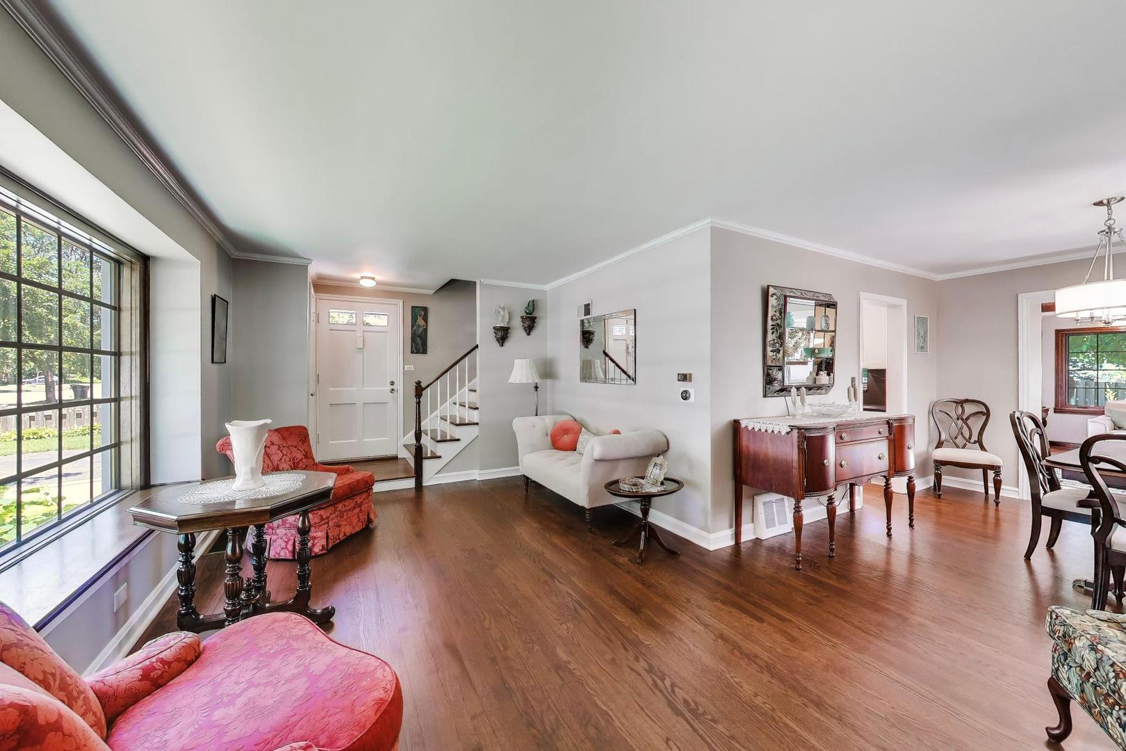 623 S Arlington Heights Road