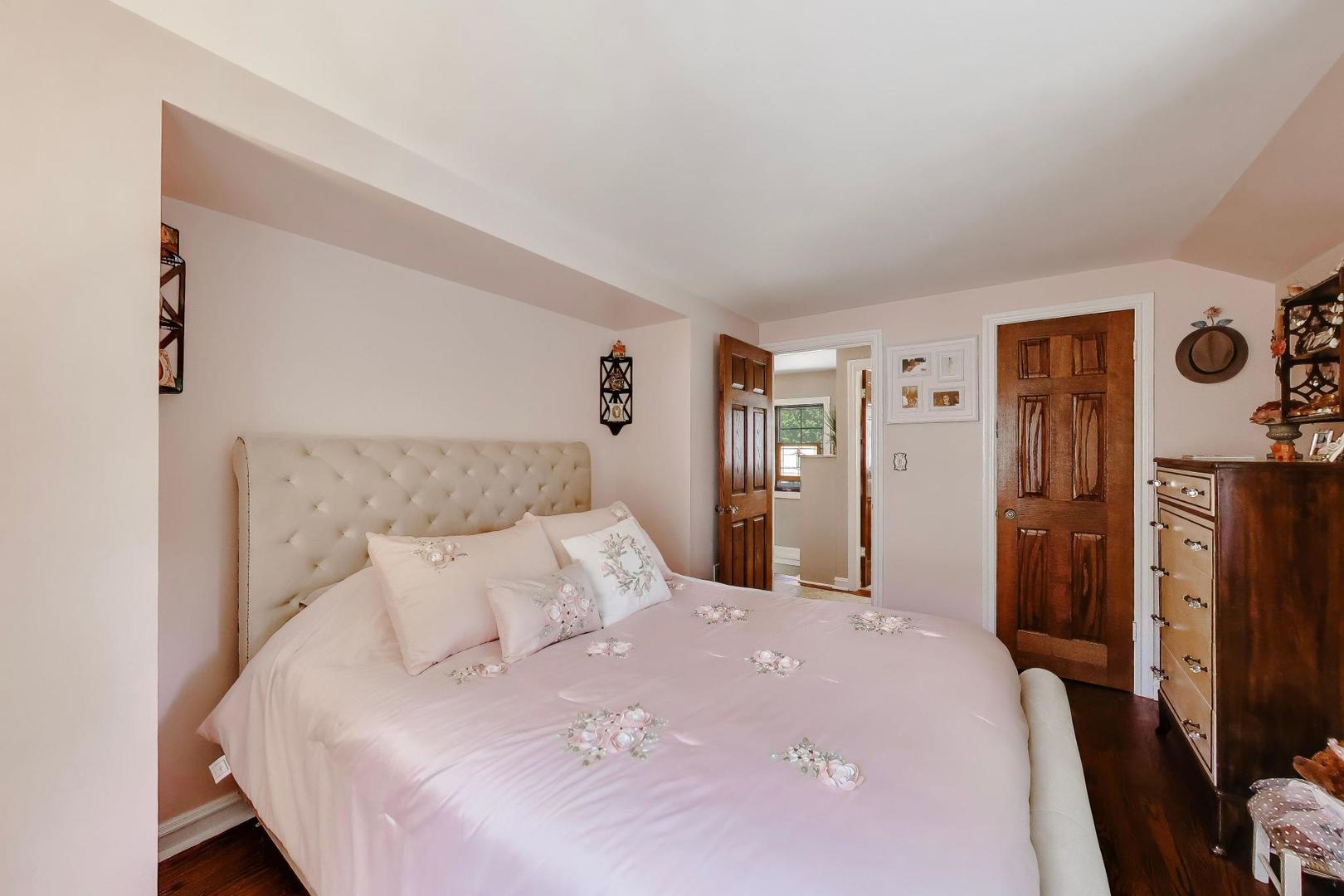 623 S Arlington Heights Road