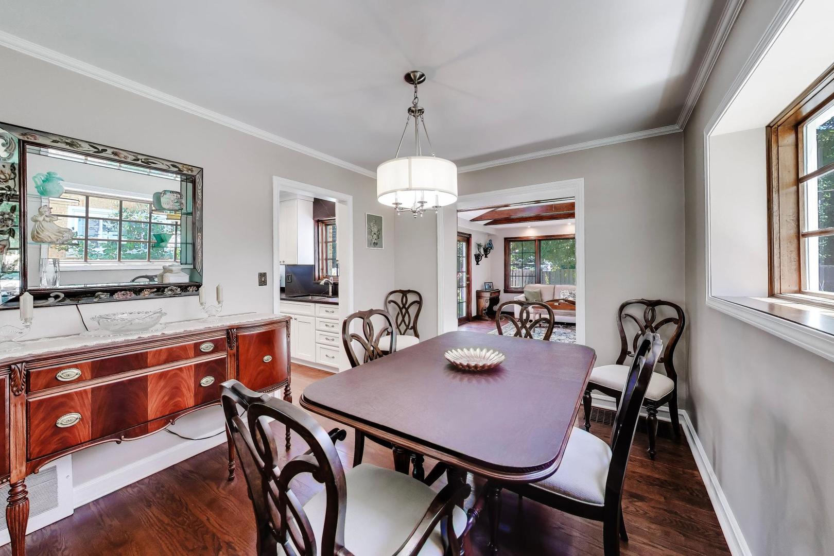 623 S Arlington Heights Road