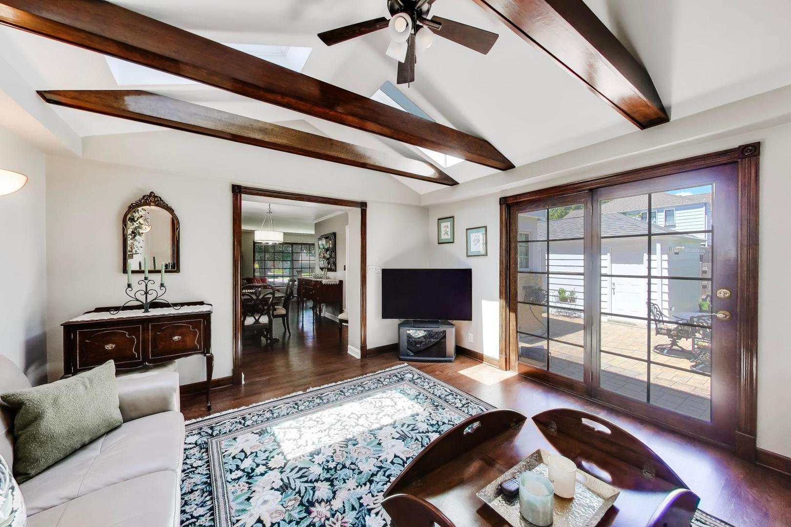 623 S Arlington Heights Road