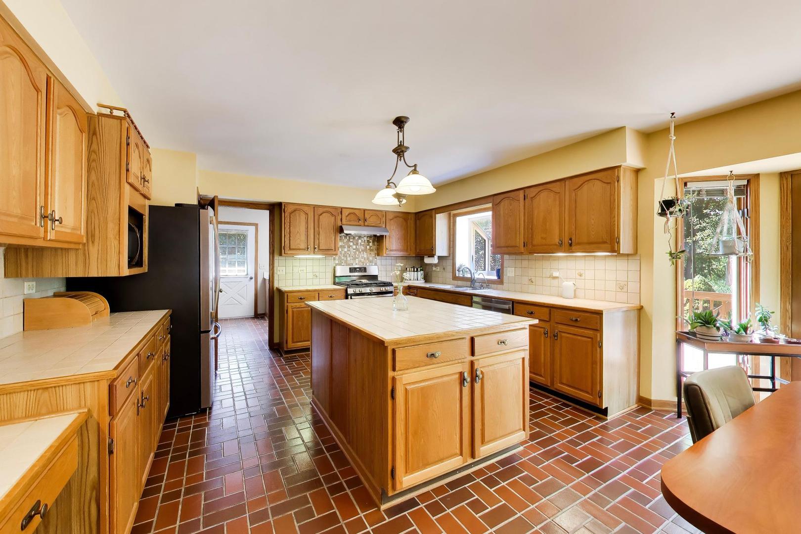 21766 W Hidden Valley Drive