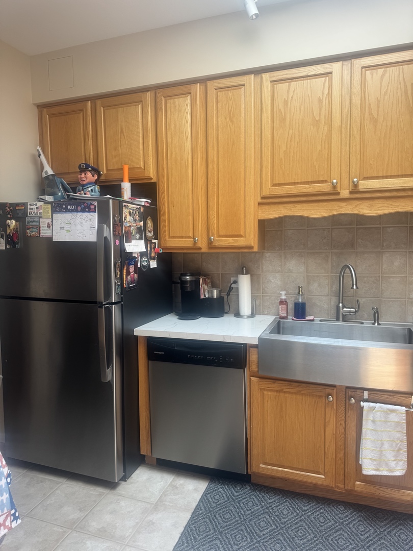 11 S Wille Street Unit: 705