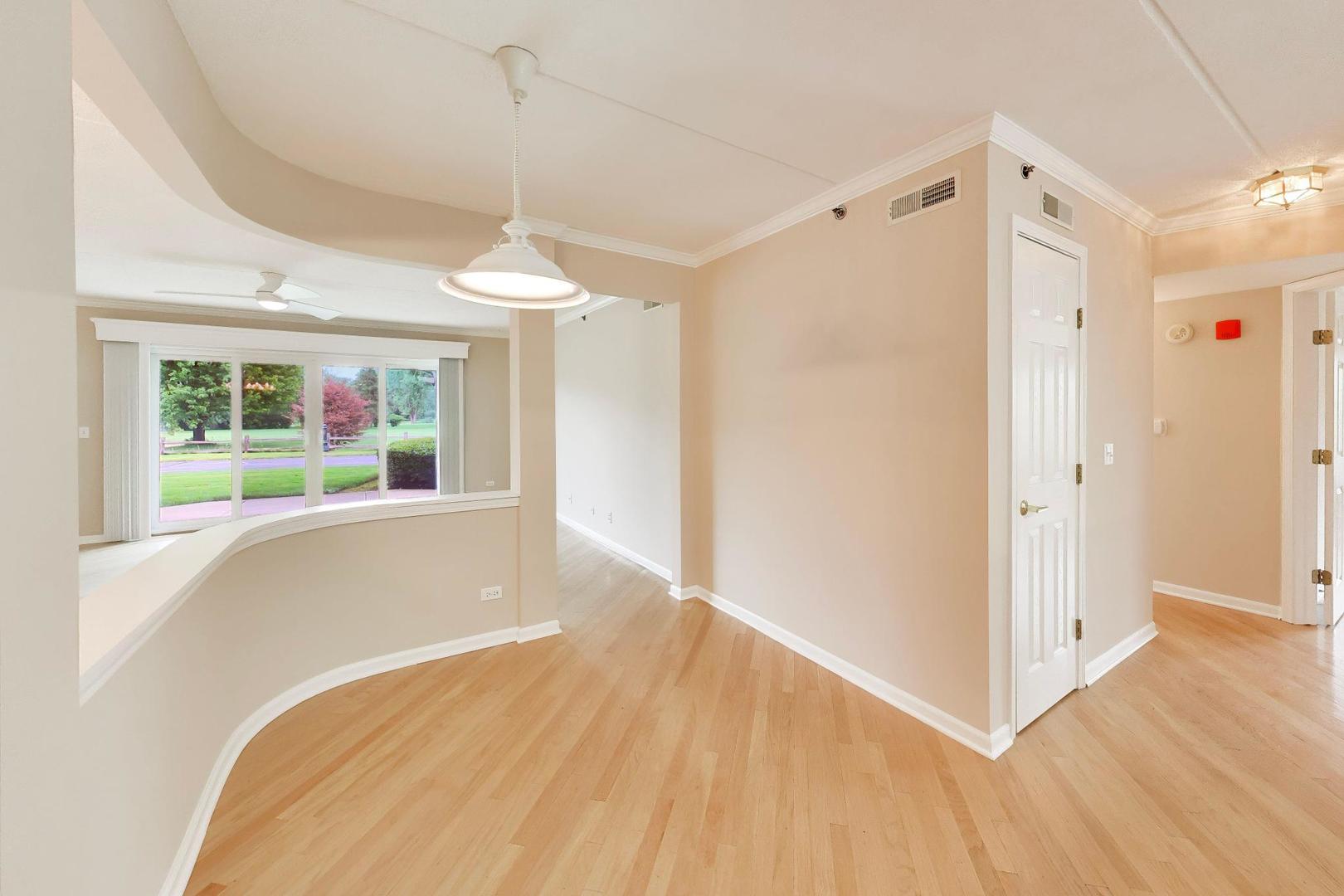 710 Creekside Drive Unit: 101
