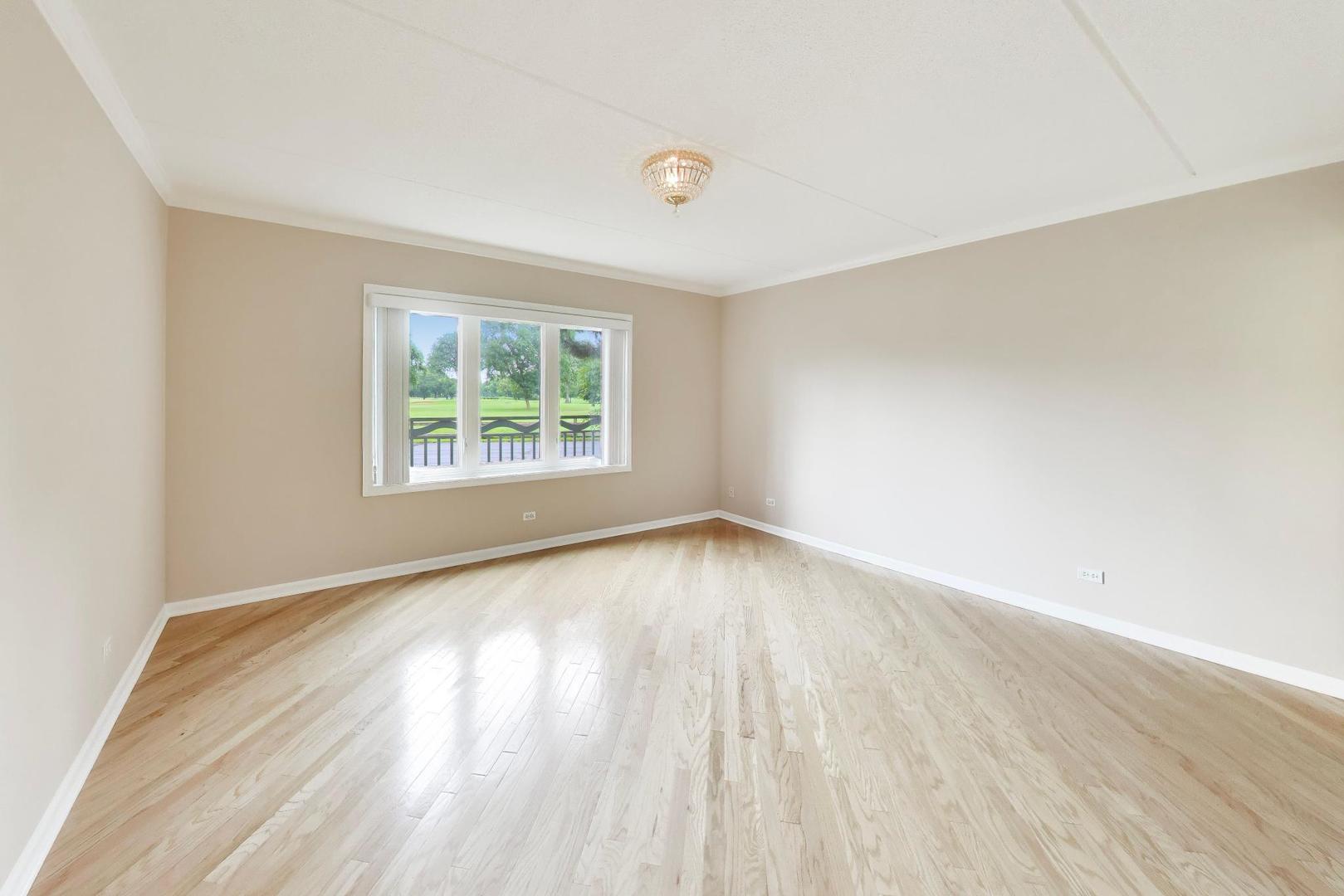 710 Creekside Drive Unit: 101